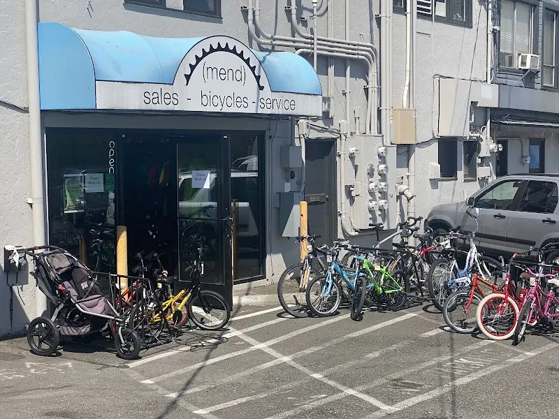 (mend)bicycles storefront