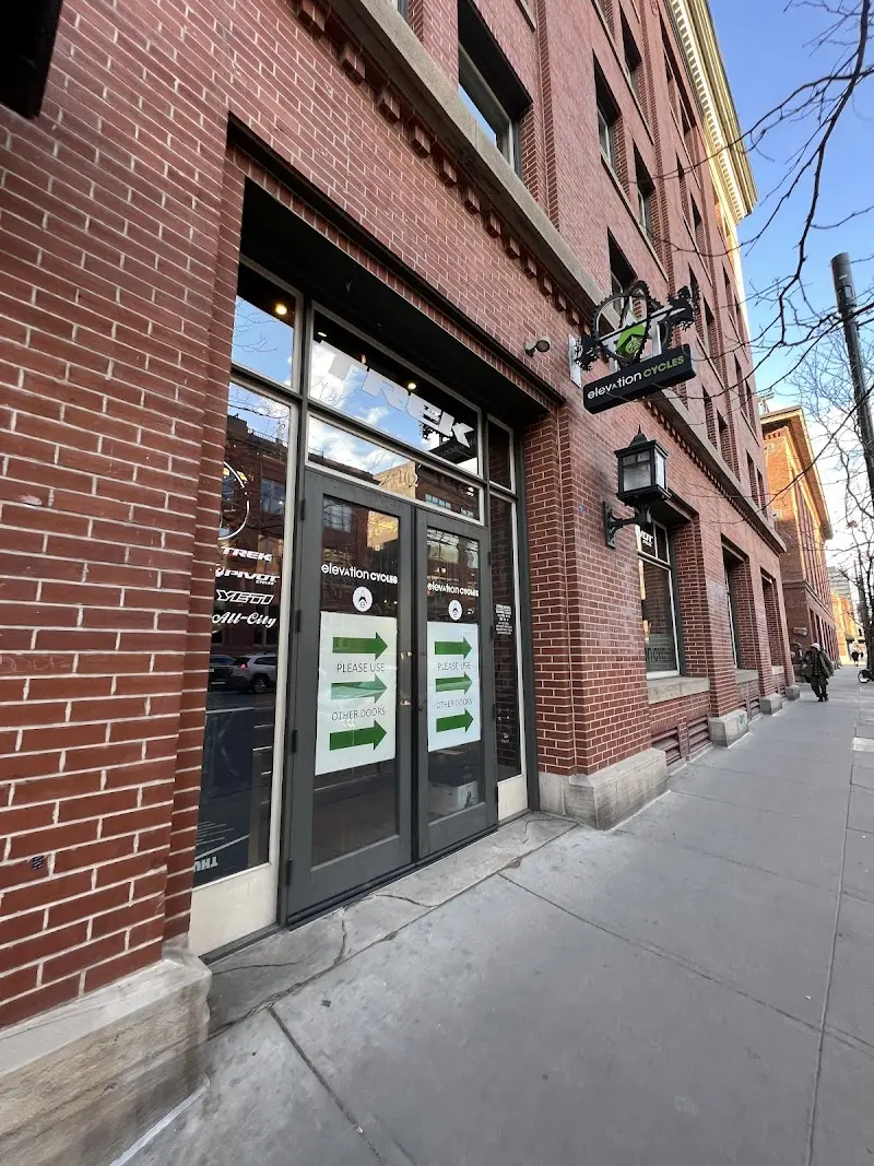 Mike's Bikes of Denver Downtown storefront