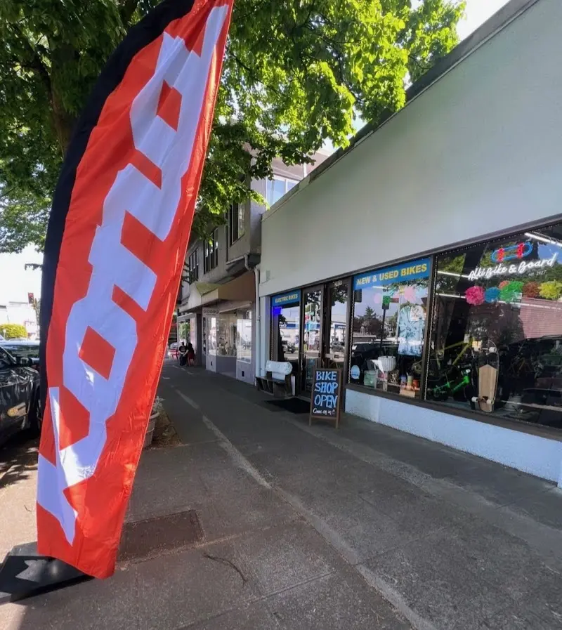 Alki Bike & Board storefront