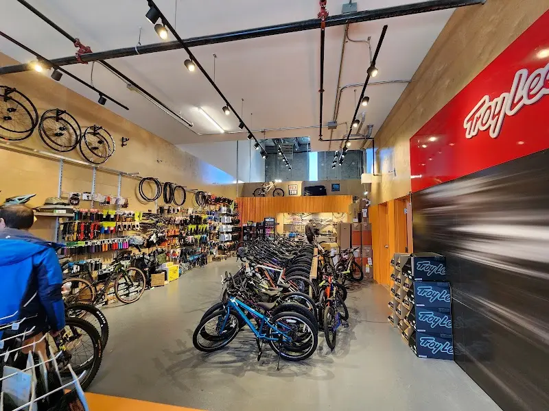 Smith Creek Cycle | Suspension • Service • Sales storefront
