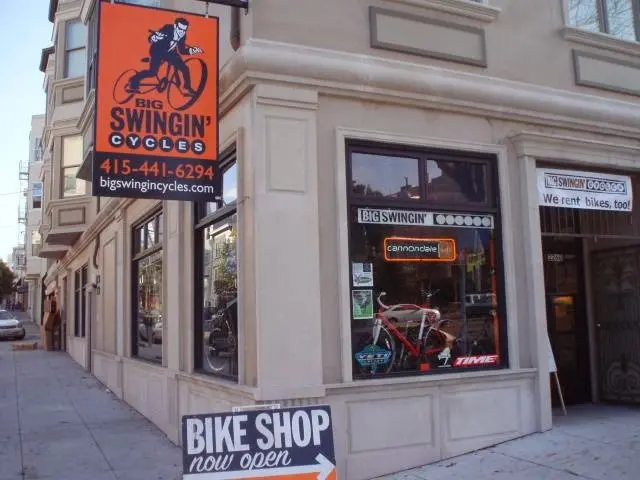 Big Swingin' Cycles storefront