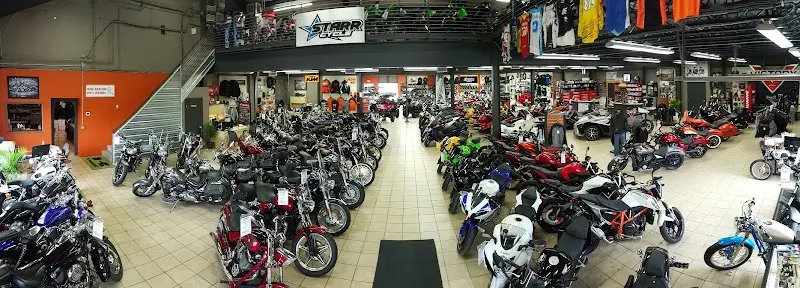 Starr Cycle storefront