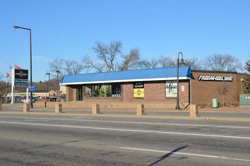 Freewheel Bike Bloomington storefront