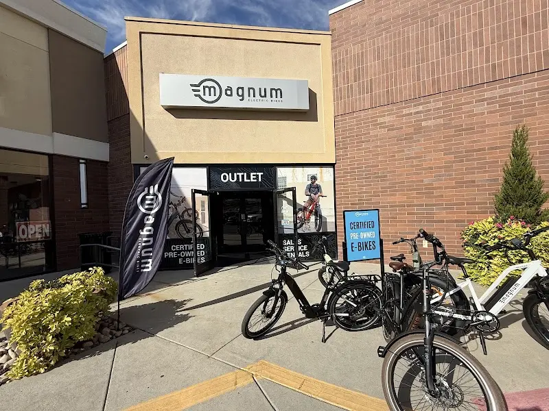 Magnum Electric Bikes, Brickyard Outlet storefront
