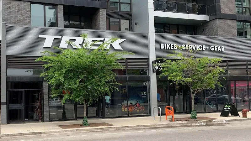 Trek Bicycle Chicago Wicker Park storefront