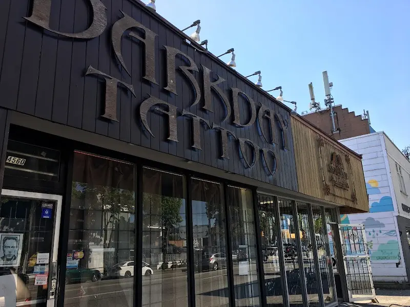 Kissing Crows Cyclery storefront