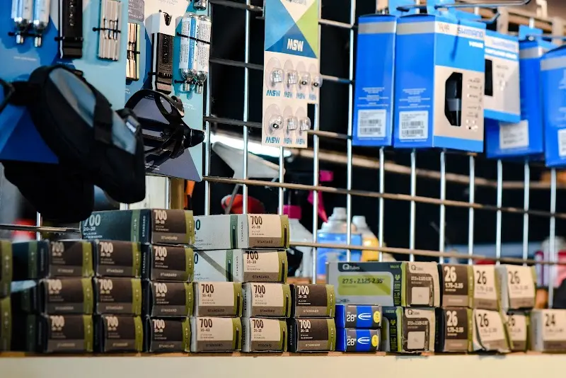 Breaking Free Bikes storefront