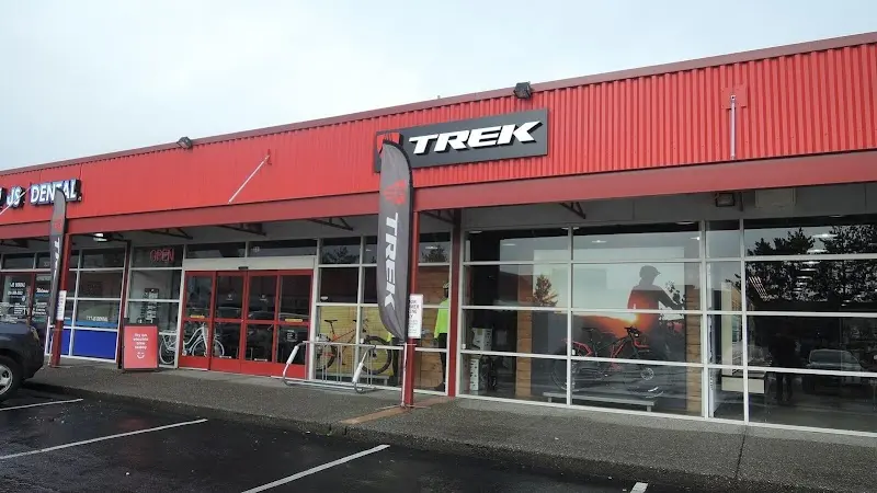 Trek Bicycle Tukwila Southcenter storefront