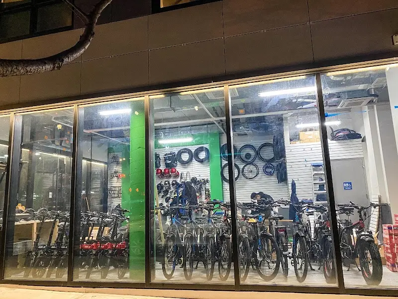 Fly E-Bike Columbus Ave storefront