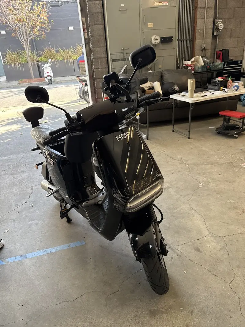 415 eBikes storefront