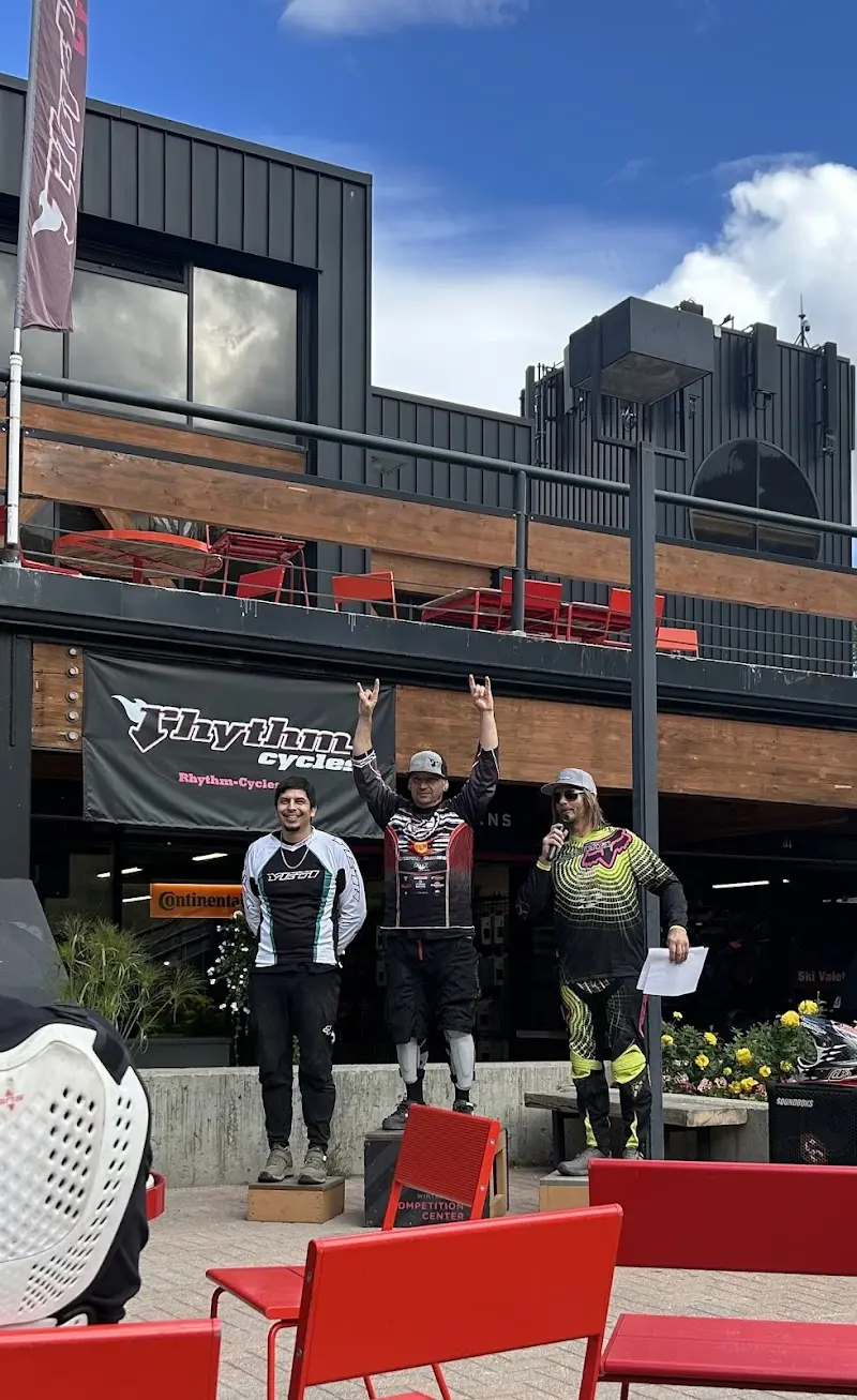 Rhythm Cycles storefront