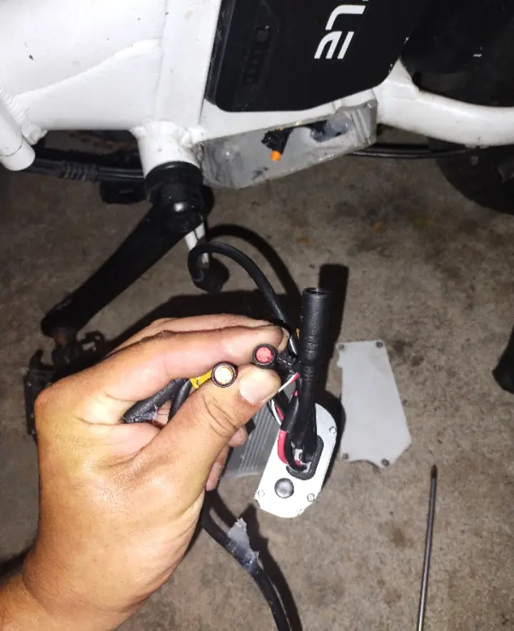 Magicycle E bike storefront