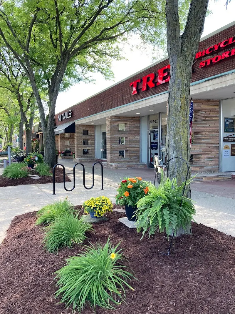 Trek Bicycle Grosse Pointe storefront