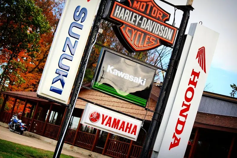 Town & Country Sports Center storefront