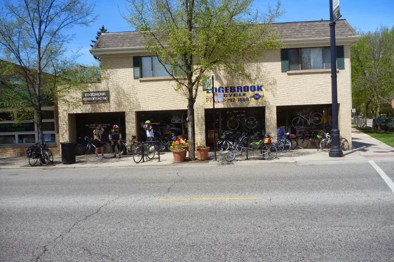 Edgebrook Cycle storefront