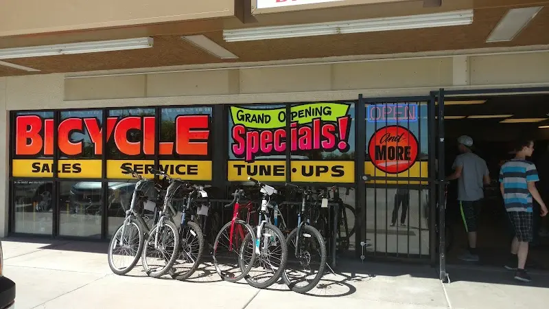 Golden Spoke Cyclery storefront