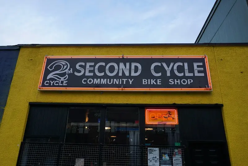 2nd Cycle Community Bike Shop storefront