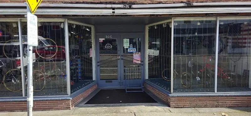 Kitsap Key & Bike Shop storefront